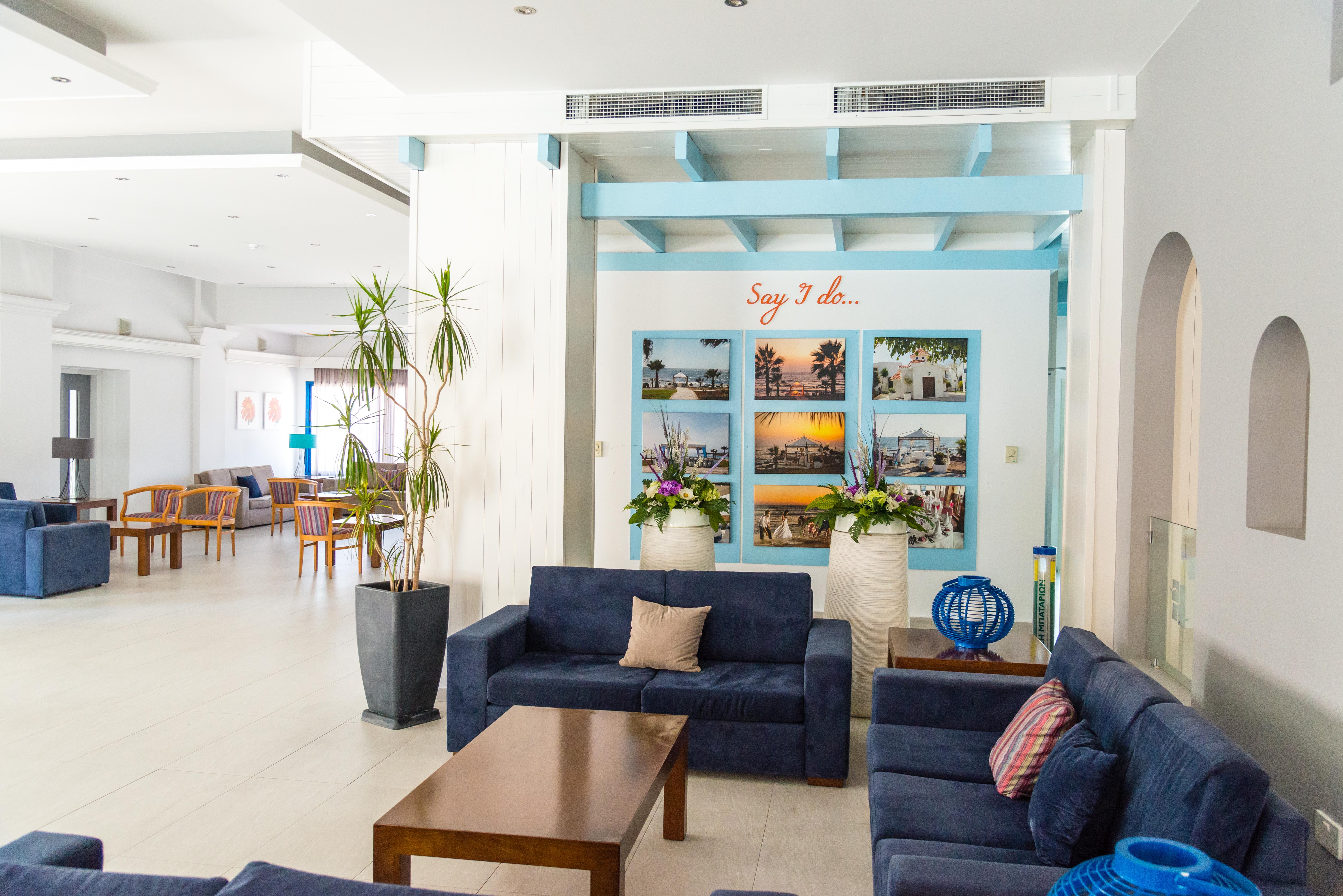 Kefalos Damon Hotel Apartments 파포스 외부 사진