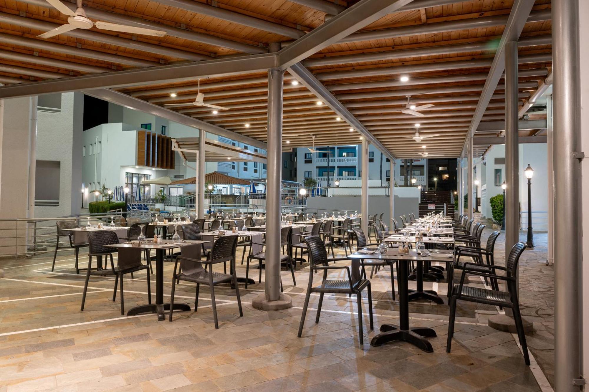 Kefalos Damon Hotel Apartments 파포스 외부 사진